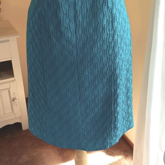 Adrianna Papell Textured Sheath Dress - Picture 3 of 12